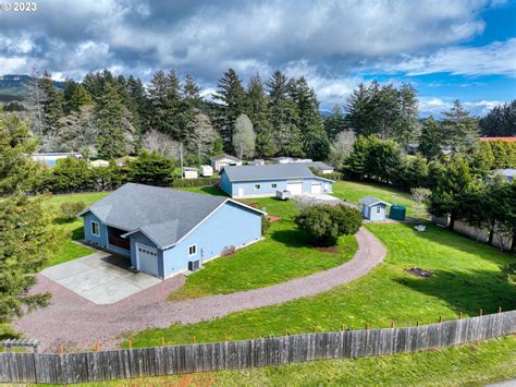 96408 coverdell rd, brookings, or  $774,000 3 Beds